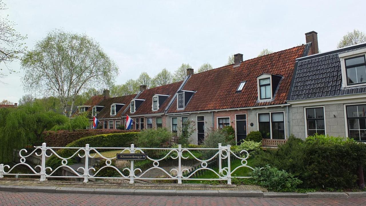 B&B Ferdivedaasje Dokkum Exterior photo